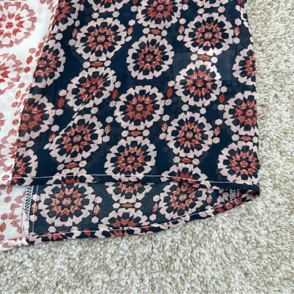 NWT Artesia Womens Top Size M Pink Blue Button Front - Picture 3 of 16